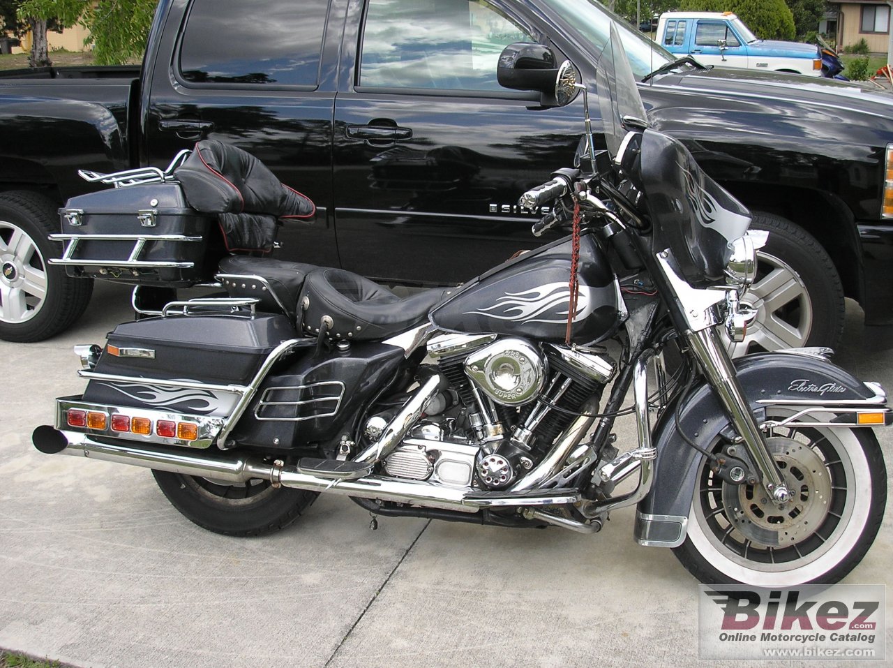 Big nymous user. flht 1340 electra glide picture and wallpaper from Bikez.com